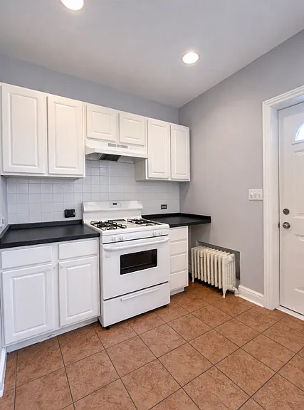3716 N Cicero Ave #1 — Photo 3