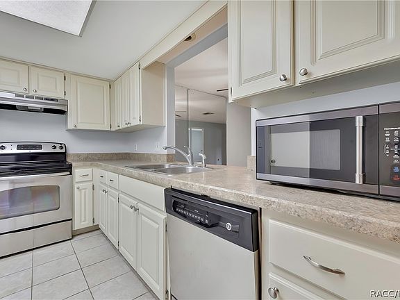 4th image of 63 Douglas St APT 11