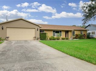 815 Strawberry Ln, Brandon, FL 33511
