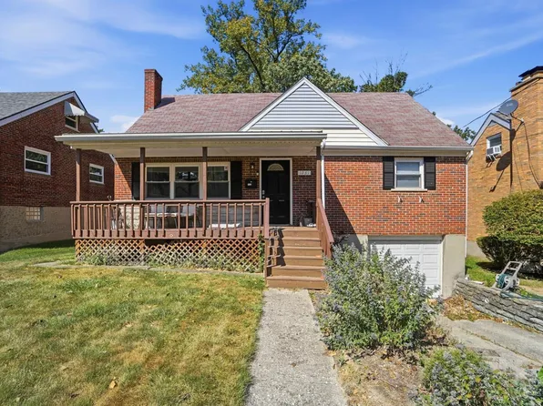 1231 Thurnridge Dr, Cincinnati, OH 45215