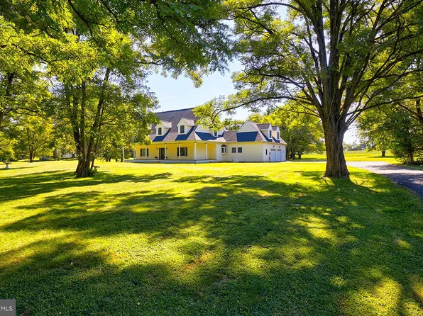 2582 Monmouth Rd, Jobstown, NJ 08041