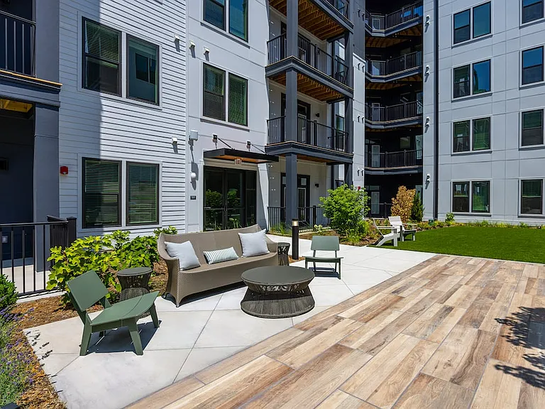 Outdoor lounge