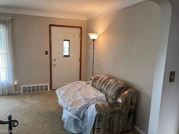 4th image of 4645 E 90th St