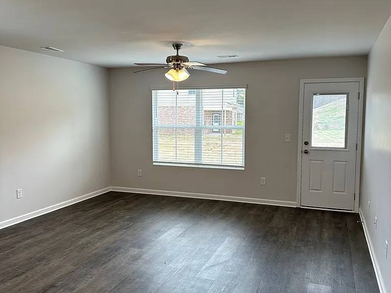 2126 Kilpatrick Ln — Photo 10