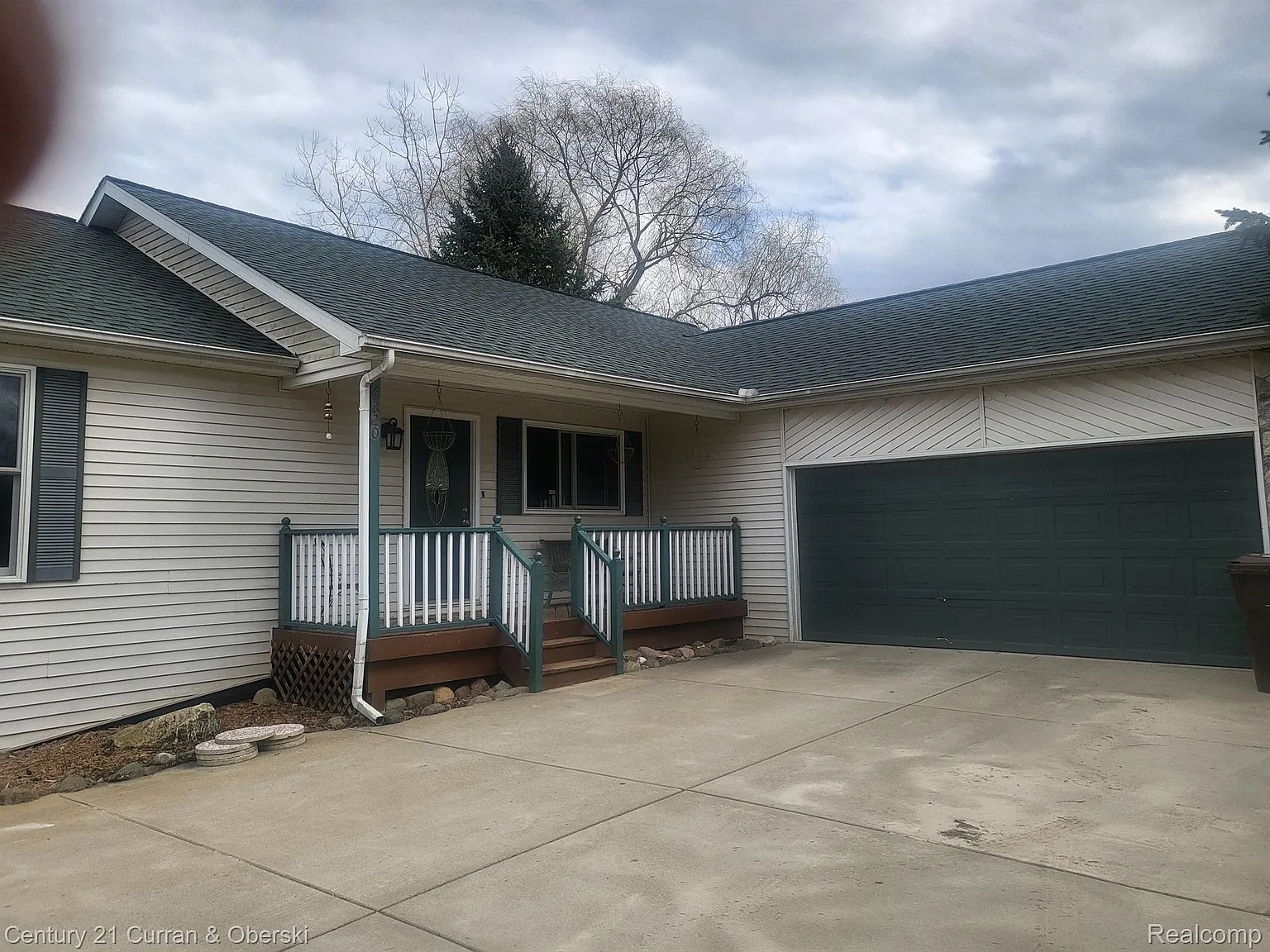 4220 Happy Hollow Ln photo 1