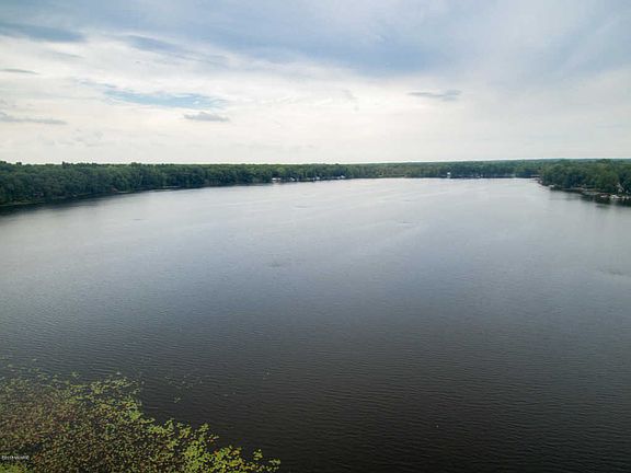 4th image of 10888 S Pickerel Lake Dr