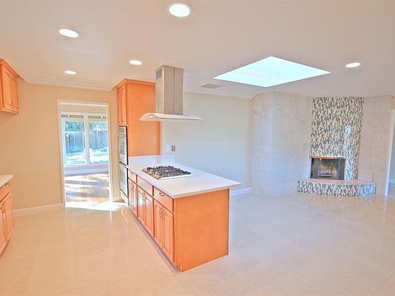 3rd image of 2260 Sierra Ventura Dr