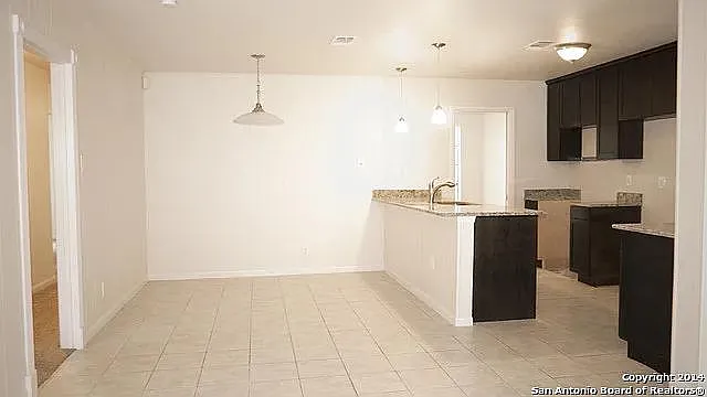 942 Clearview Dr — Photo 9