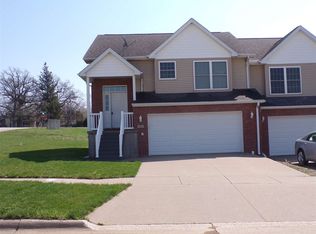 300 Sage Ct, West Liberty, IA 52776