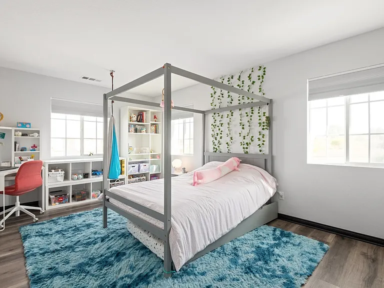 450 Rocco Cir — Photo 19