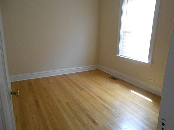 4th image of 3620 N Marshfield Ave #1L