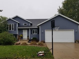 1003 11th Ave NW, Kasson, MN 55944