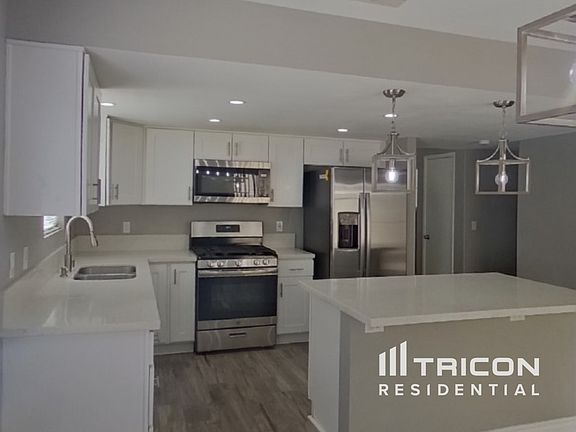 4th image of 8336 Sky Canyon Ct