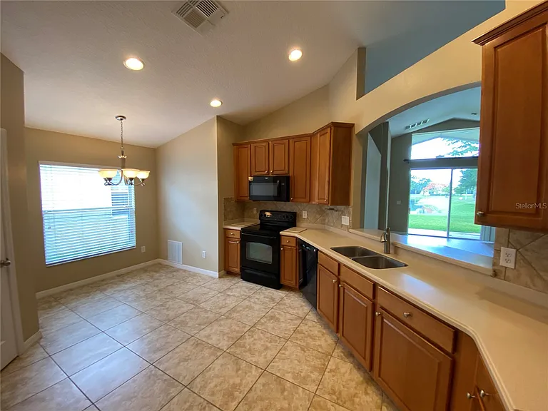 14921 Braywood Trl — Photo 10