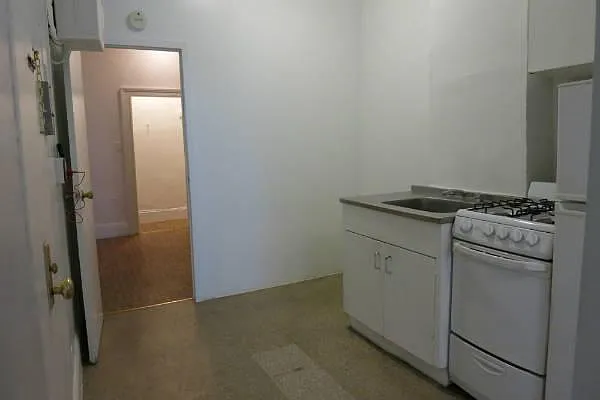 Rented by Manhattan Best Realty, Inc. | media 36