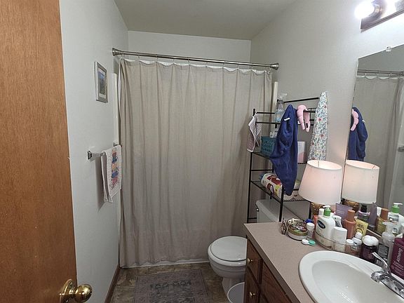 3rd image of 1407 E O St