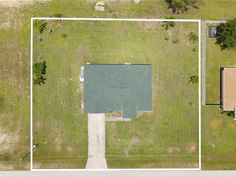 1240 NW 22nd Pl — Photo 37