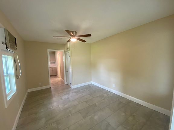 4th image of 5002 Colonial Ave #1
