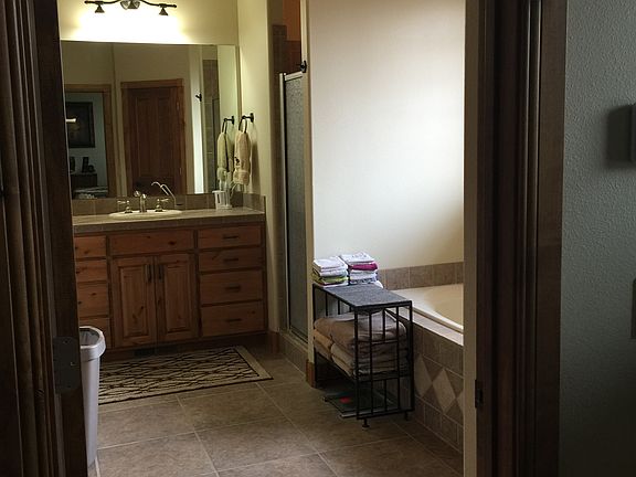 5th image of 5033 Woodvine Cir