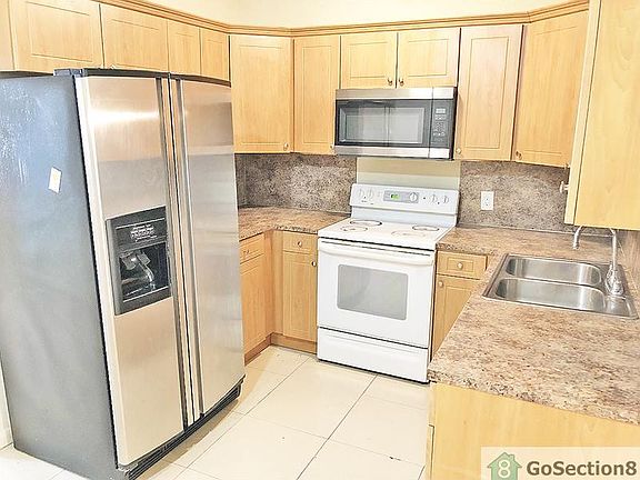 4th image of 1300 NW 11th Ct