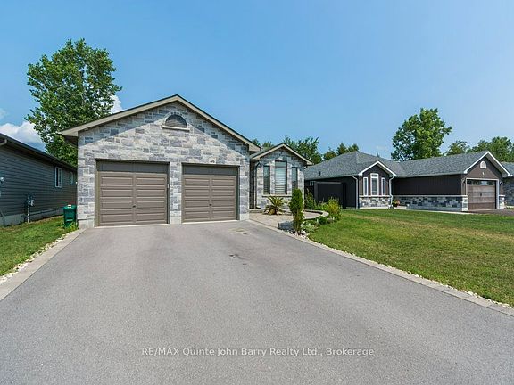 4th image of 46 Birchmount St
