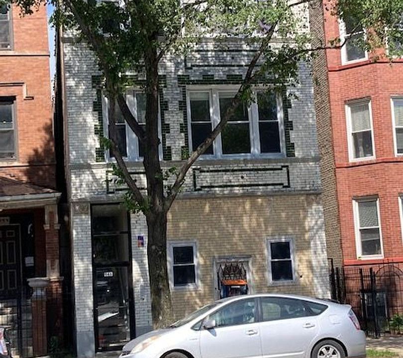 1st image of 946 N California Ave APT 3F