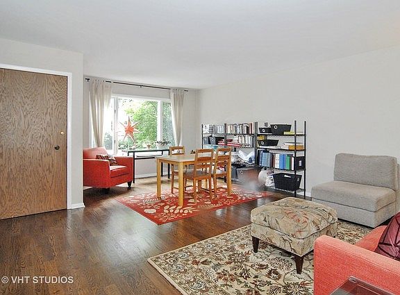 2nd image of 726 Superior St #1