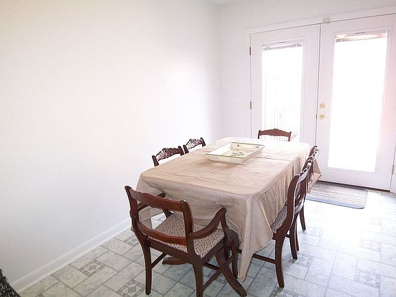 Breakfast Room