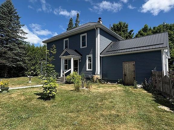 2nd image of 412 Cooper Rd