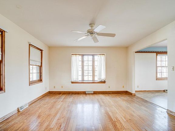 4th image of 715 12th STREET