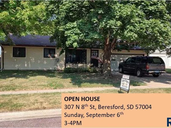 307 N 8th St, Beresford, SD 57004