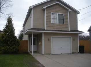 10 Smith St, Plattsburgh, NY 12901