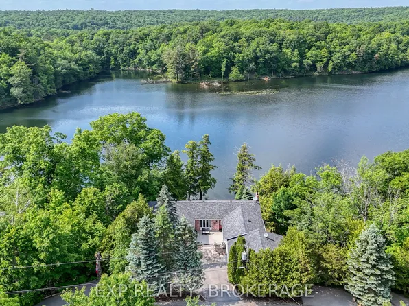 5525 Rideau Rd, South Frontenac, ON K0H 2N0