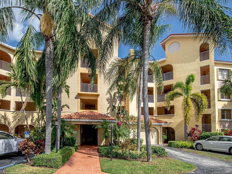 1st image of 500 Uno Lago Drive #201