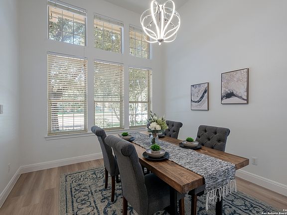 4th image of 15414 FALL PLACE DR