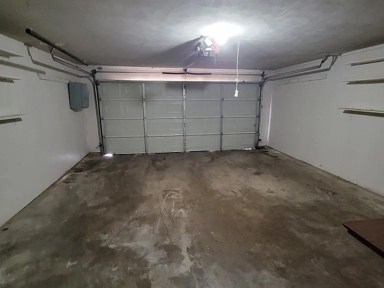 1314 Hanna Cir — Photo 17