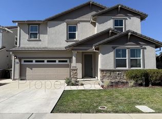 2703 Rabbit Hollow Dr, Lathrop, CA 95330
