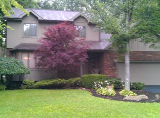 241 Fox Run, Cortland, OH