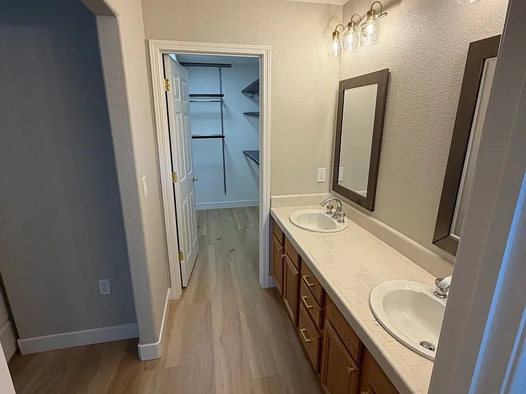 1102 Vista Pointe Cir — Photo 7