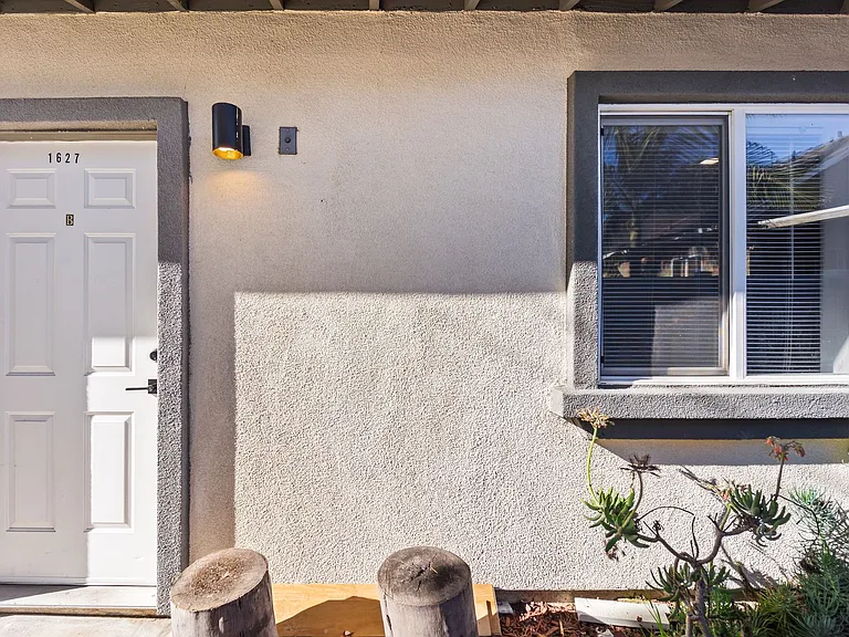 1629 W. Summit — Photo 3