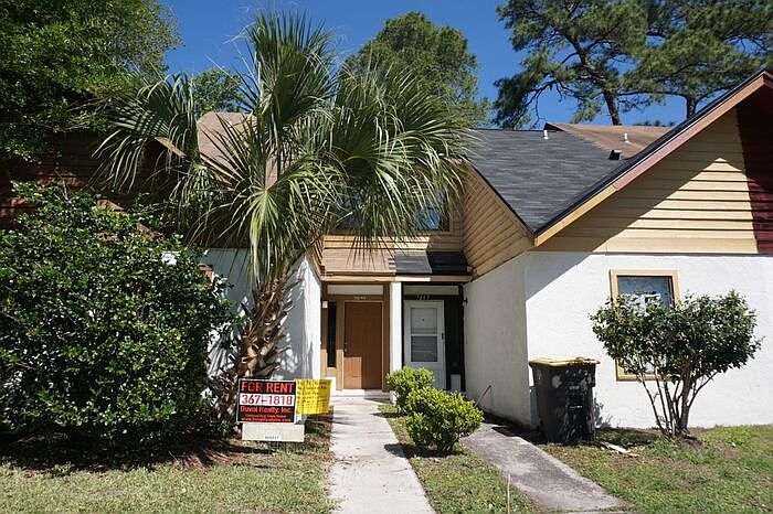 1st image of 7651 Melissa Ct N
