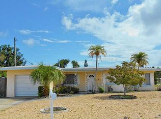 558 Trade Winds Dr, Dunedin, FL 34698