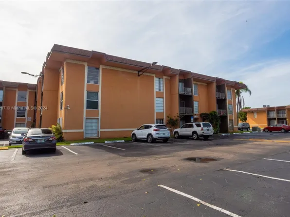 9405 SW 76th St #Y11, Miami, FL 33173