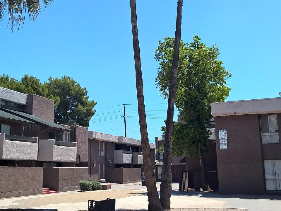 2nd image of 1609 W GLENDALE Avenue #146