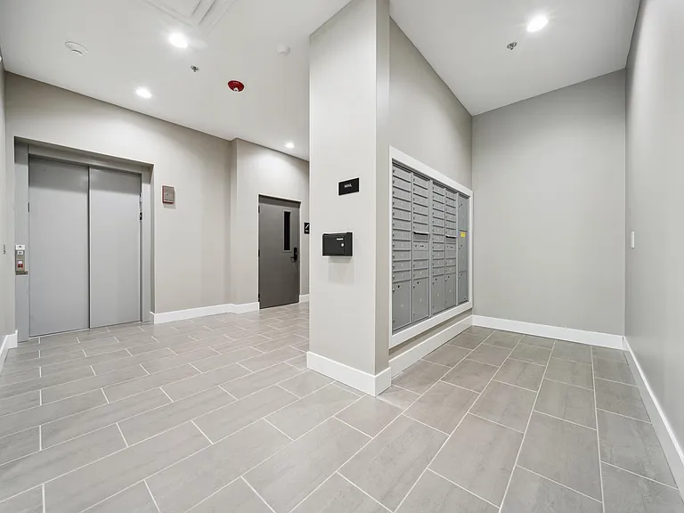 2033 Ridge Rd — Photo 5