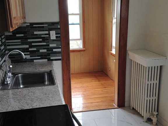 5th image of 223 E Mountain Rd Floor 2