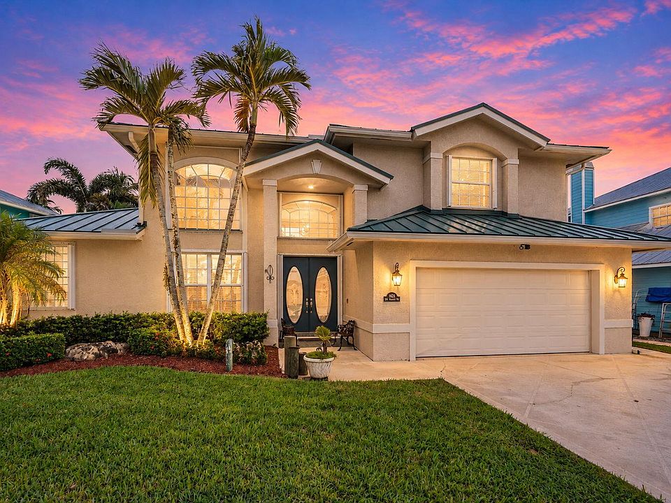 1st image of 1424 SW SEAGULL Way