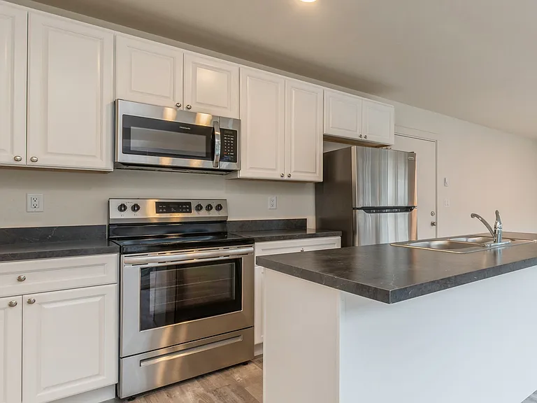 126 E Evergreen Dr #201 — Photo 4