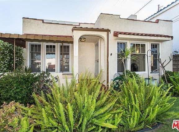 3rd image of 3822 Edenhurst Ave