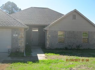 115 School Park Trl, Tatum, TX 75691